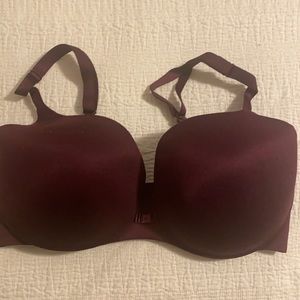 Never worn/ maroon / lined push-up bra/ 36DD